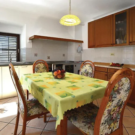 Casa vacanze 4 Bedroom Beautiful In *